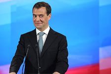 Медведев лично проверил цены