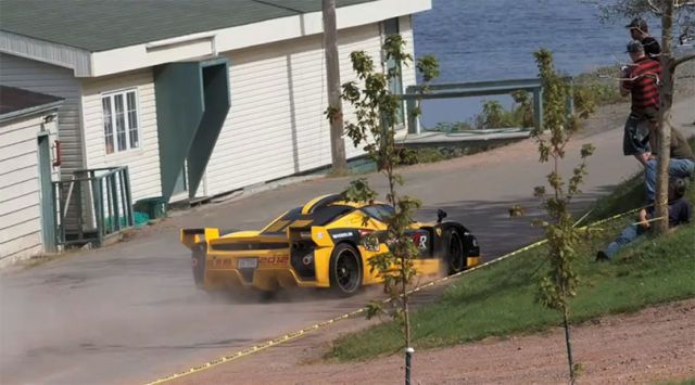 Падение Ferrari Enzo в Атлантический океан