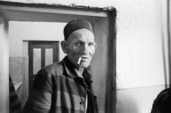 Эффект бумеранга или ответка зекам. Как девушки-мошенницы наживаются на заключенных