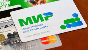 Брэд Питт и Джордж Клуни гоняют на лимитированной серии мотоцикла Урал с коляской