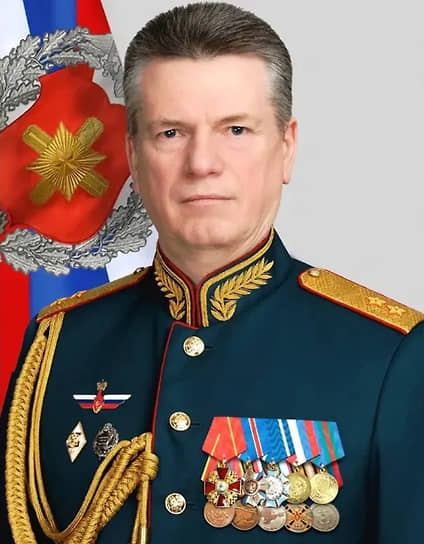 У генерала Кузнецова потребовали изъять монеты и недвижимость на ₽500 млн