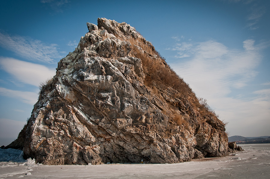 пешком на остров. маленькая норвегия в феодосии. остров коврижка владивосток. туристы в крыму. остров скребцова владивосток.