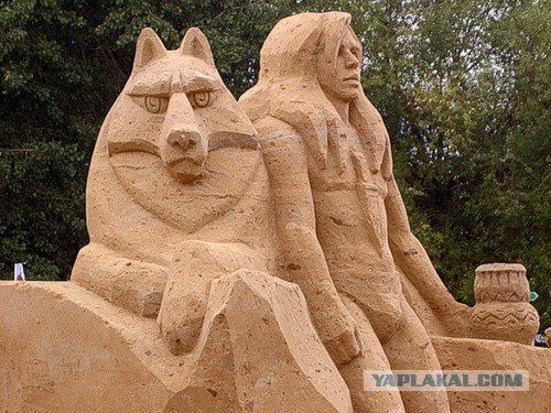 Скульптуры из песка в Коломенском (Москва)