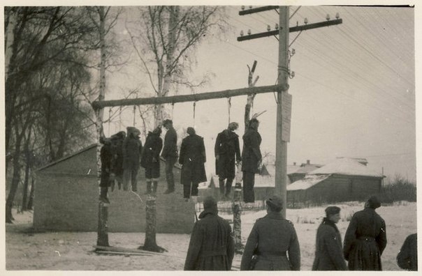 Перед расстрелом. Памяти погибшей диверсионно-разведывательной комсомольской группы