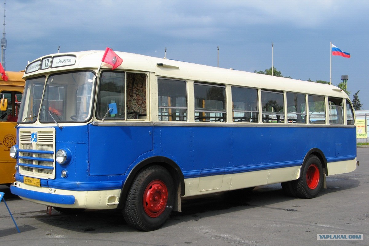 Автобусы прошлых лет. ЛИАЗ 677 И ЛАЗ 695. ЛИАЗ 965. ЛИАЗ 676. ЛИАЗ 158 гармошка.