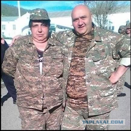 Встреча армянки с азербайджанскими солдатами