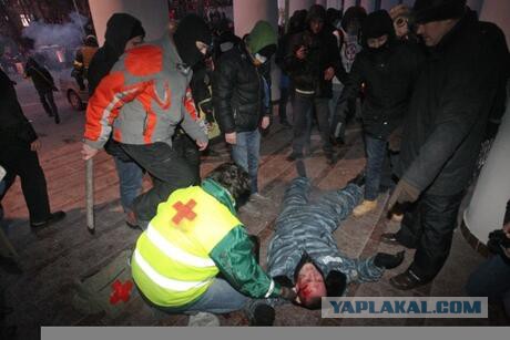 Украина штурмует верховную раду!