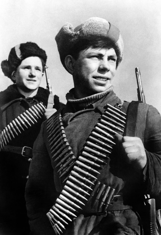 Советские партизаны времён Великой Отечественной Войны