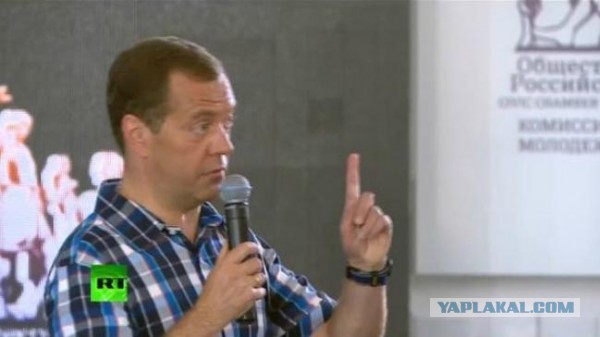 Новые невыездные: полицейских увольняют за Болгарию