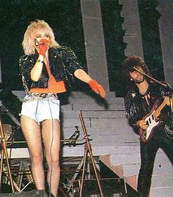 Пропащее поколение, мы то в их возрасте!