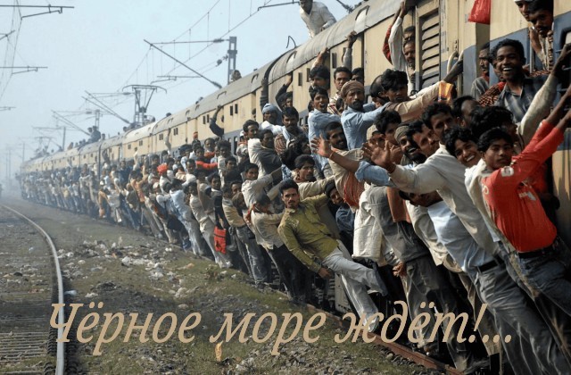 Антисанитария и 15000 попавших под колеса в год. В чем парадокс железных дорог в Индии?