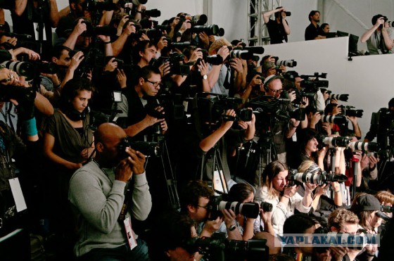 Как фотографы снимают гигантские волны на пляже