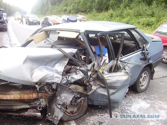 Ведущий сорвался, делая тест Ваз-2114.