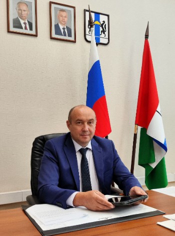 Новосибирский министр сельского хозяйства сбежал от владелицы забитого скота