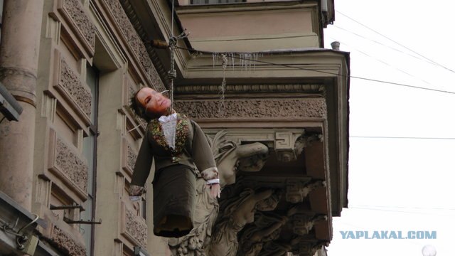 Матвиенко повесили на Невском