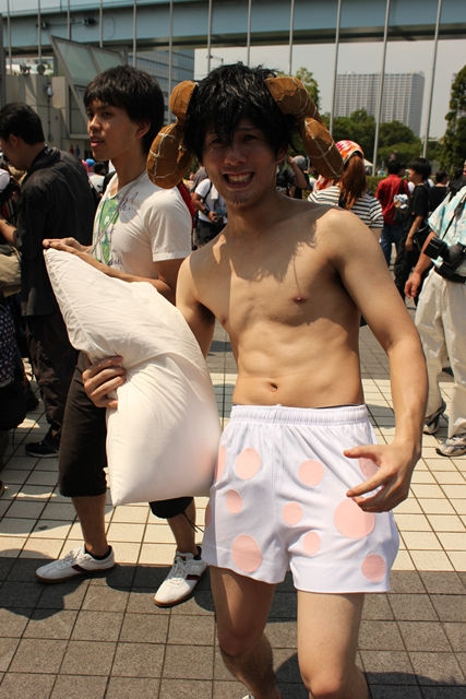 Девчонки с 80 Comiket'a ! (ну и немного парней)
