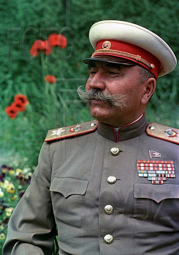 Это было недавно. Это было давно.