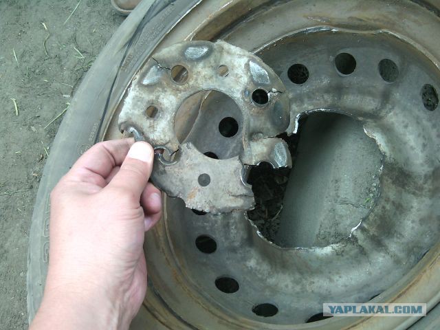 Колесо сломалось!