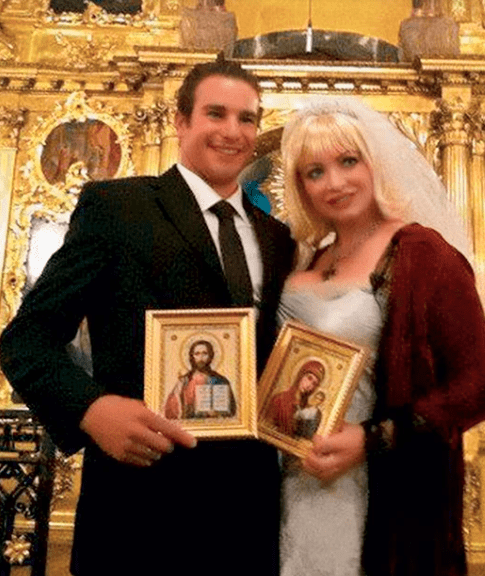 «Дина Мойшевна плевала мне в чайник! Я не хотела возвращаться в этот клоповник»: Наталья Лапина о своей жизни