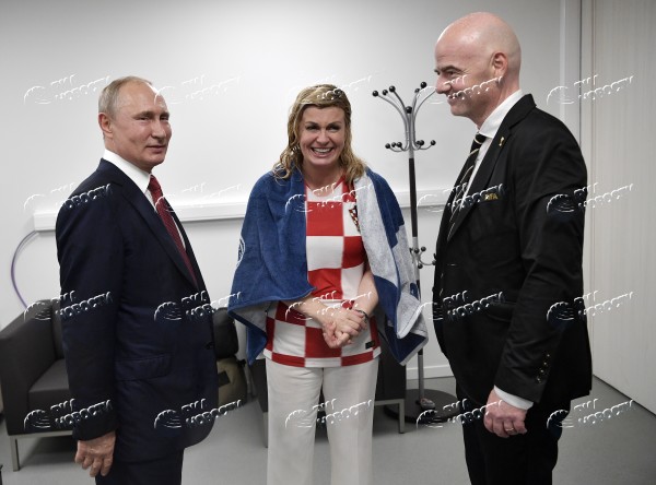 Почему у Медведева стул выше, чем у Шувалова