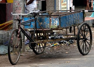 Лада за 1600000, Уаз за 2700000, Фольксваген за 9000000. Новые ценники в автосалонах вводят клиентов в шок