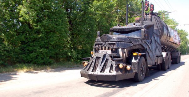 «Скорой» и МЧС могут разрешит таранить неправильно припаркованные автомобили