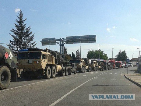 Военная техника приехавшая, типа, на учения..