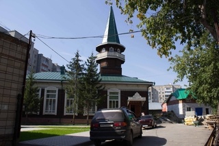 Жители Новосибирска собирают подписи против религиозных шествий в центре города