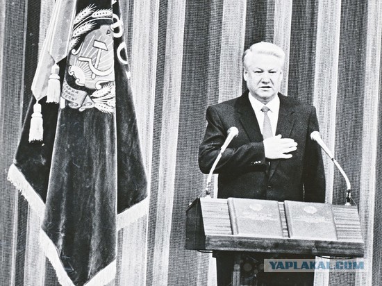 Ельцин в дни августовского путча пытался сбежать в американское посольство