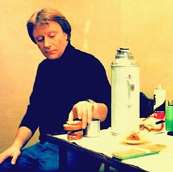 Всем нам знакомые и не забытые.