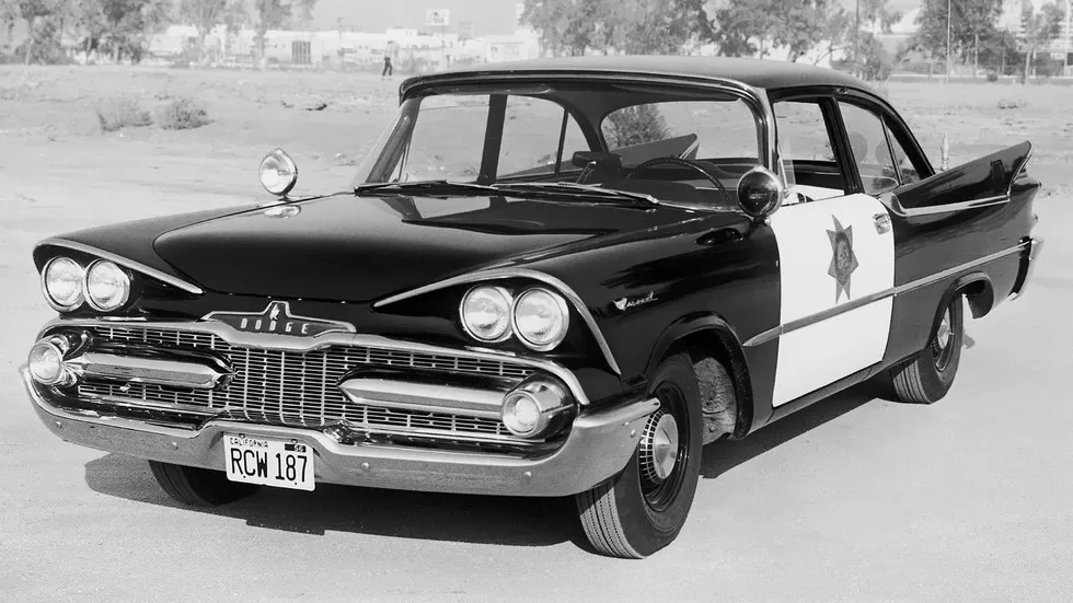 Полицейский автомобиль сша 1990. Смотреть фото Полицейский автомобиль сша 1990. Смотреть картинку Полицейский автомобиль сша 1990. Картинка про Полицейский автомобиль сша 1990. Фото Полицейский автомобиль сша 1990