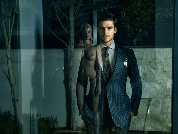 Провокационная реклама Suit Supply