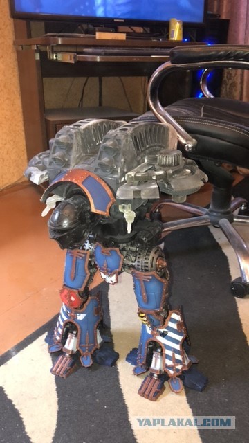 Warlord Titan. Сервиторим потихоньку