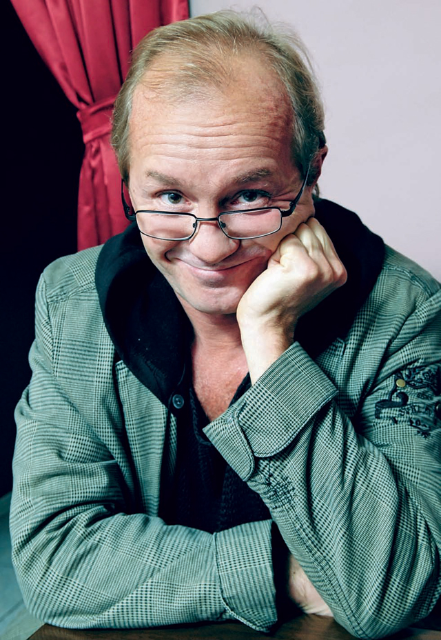 Андрей Панин умер