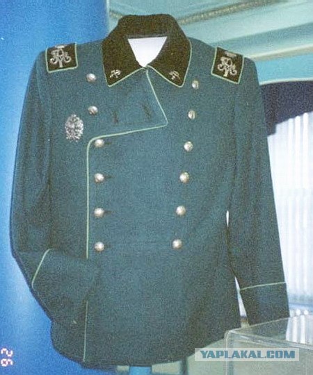 Путин предложил вернуть школьную форму