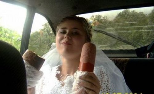 Дуры, хватит выёживаться перед фотиком
