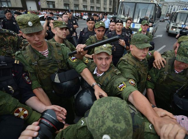 У "журналистов" прошли массовые обыски, которые связывают с делом экс-депутата Пономарева.