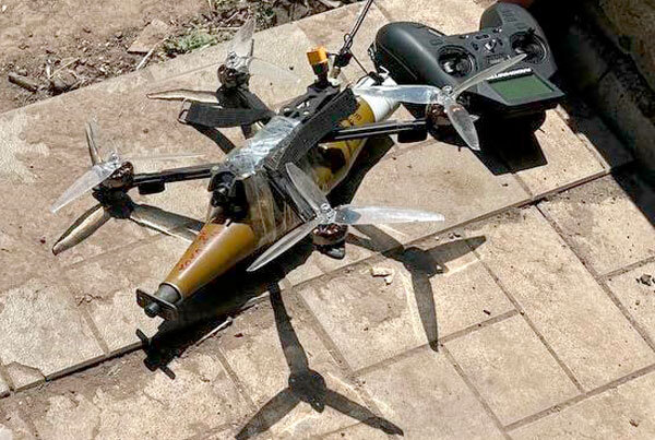 Т-90М «Прорыв» с защитным козырьком выдержал два попадания FPV-дронов