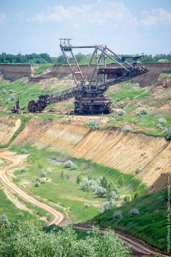 Долина мертвых экскаваторов.