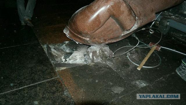 Репортеру Вестей в прямом эфире вручили "Оскар" за