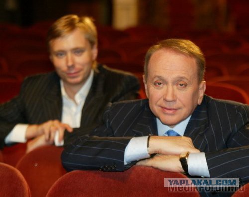 Долго не мог понять, кого же они мне напоминают