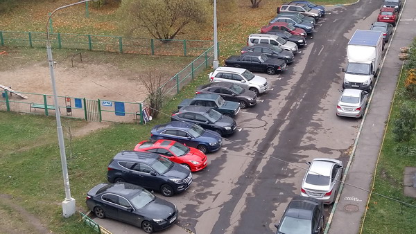 Парковка строго задом, сон на работе и другие удивительные странности Японии