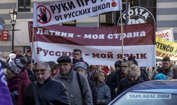 ​​В Петербурге мигранты требуют продублировать информацию в метро на узбекском и таджикском