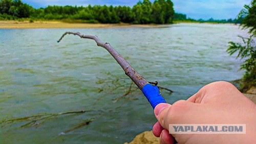 Рыбака убило током