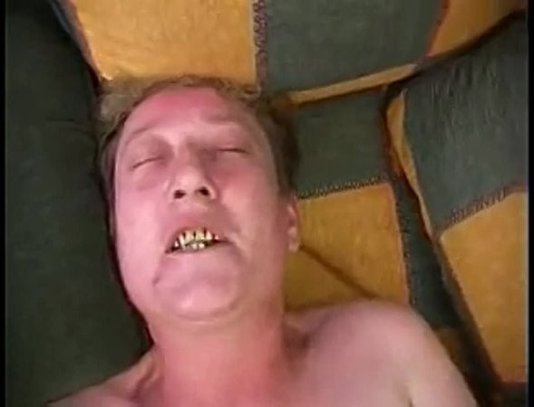 «Завалил меня словно лев антилопу»: как выглядят двое темнокожих сыновей российской пенсионерки от молодого африканского принца