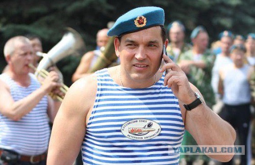Мэр Новокузнецка заставил бизнесменов нюхать куриный помёт