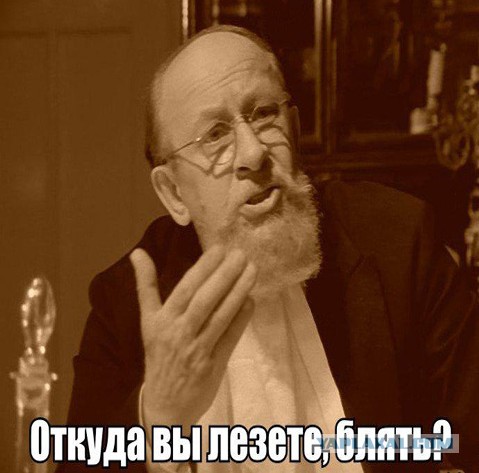 Дальнобойщик резанул машину под встречку, но не считает виноватым себя, он же показал поворотник! Кто прав?