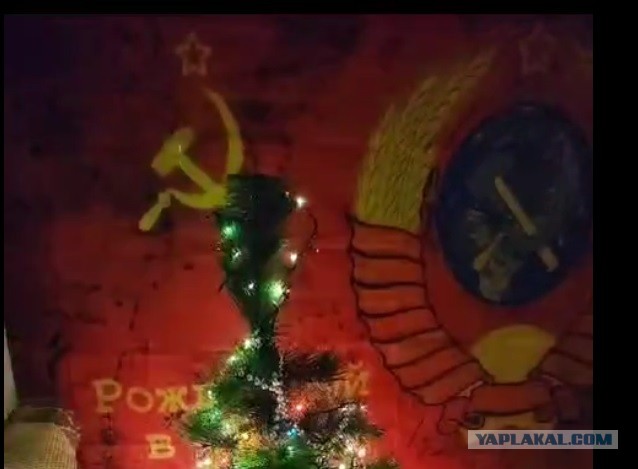 Всегда на майские флаг ставлю