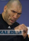 Бондарчук-младший избивает прохожих