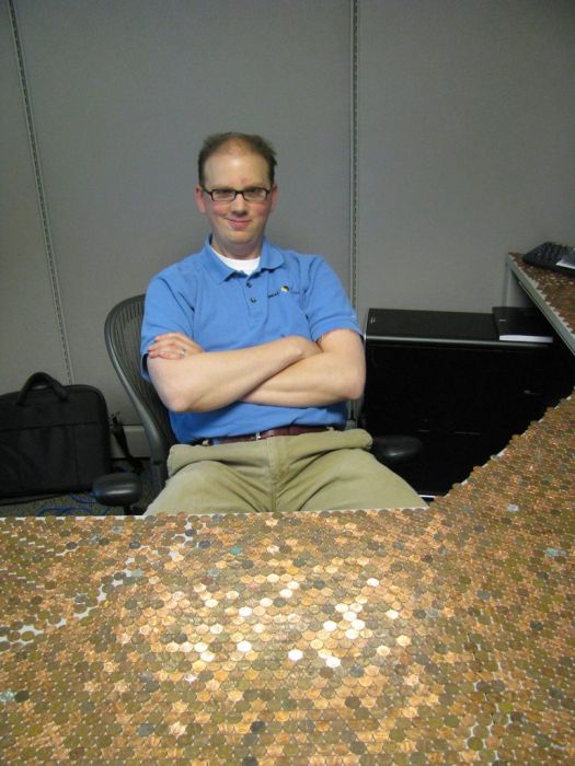 Вложение денег... в стол!